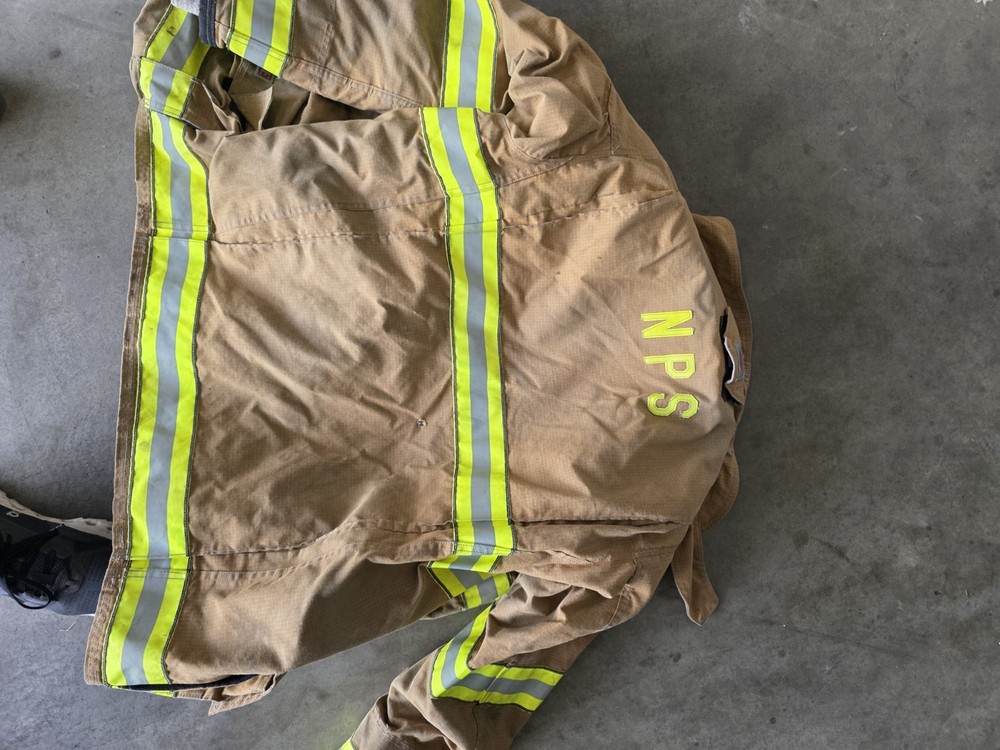 Globe Structural Fire Turnout Coat
