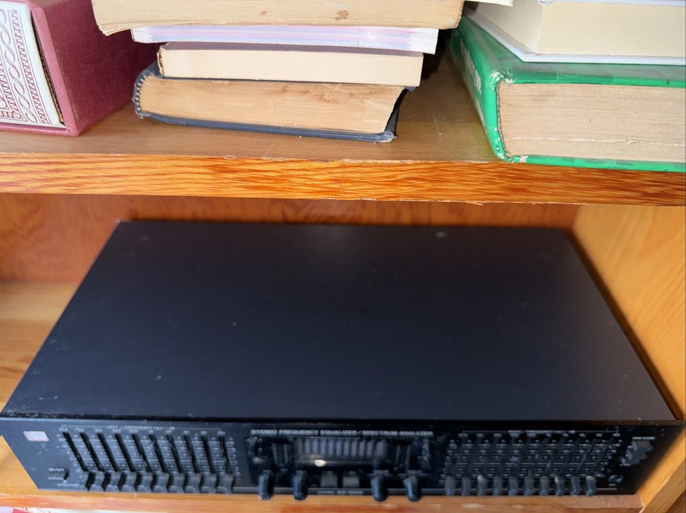 VINTAGE BSR Model EQ-3000 Stereo Frequency Equalizer Spectrum Analyzer-Tested