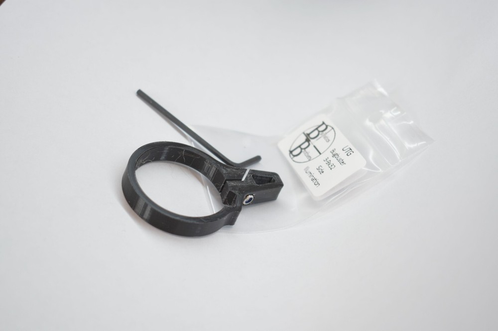 UTG 3-9x32 1" BugBuster Side Illuminated scope throw lever