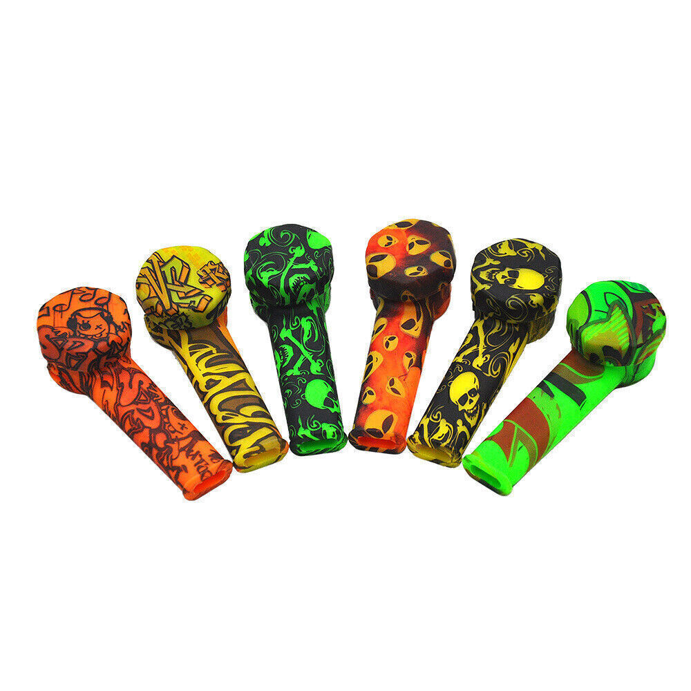 Convenient Skull Print Design Silicone Pipe with Lid Durable and Affordable