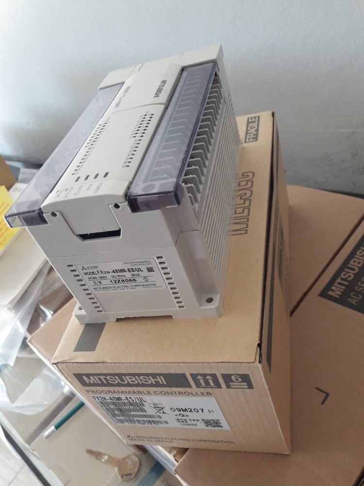 Mitsubishi FX2N-48MR-ES/UL Programmable Controller One New FX2N48MRES/UL