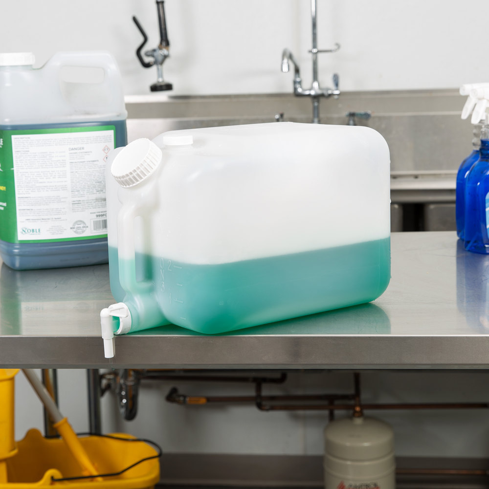 5 Gallon Polyethylene Vented Dispensing Container - E-Z Fill *