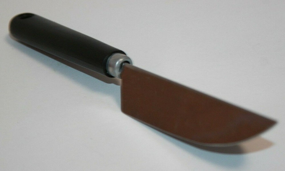 Decorative V-Shape Fruit Vegetable Cutter