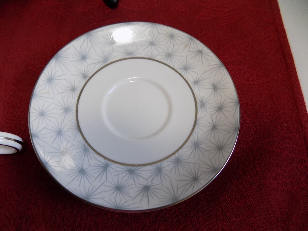 Spode, Silver Mist, 5 pc. Place Setting, England, EUC