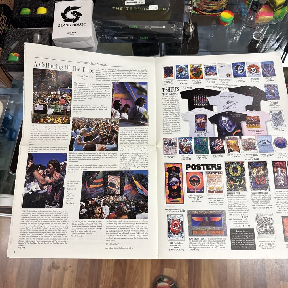 Grateful Dead Almanac Jerry RIP Issue! Mint Condition!!!!