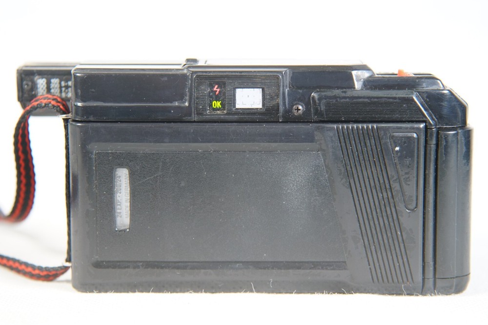 Argus Automatic Point & Shoot Compact Camera Flash 35mm Film Black Case
