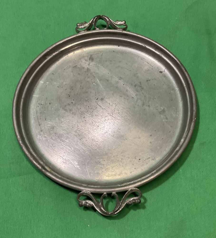 Vintage MAX RIEG Hand Made Handled Dish # 1106. 6” diameter.