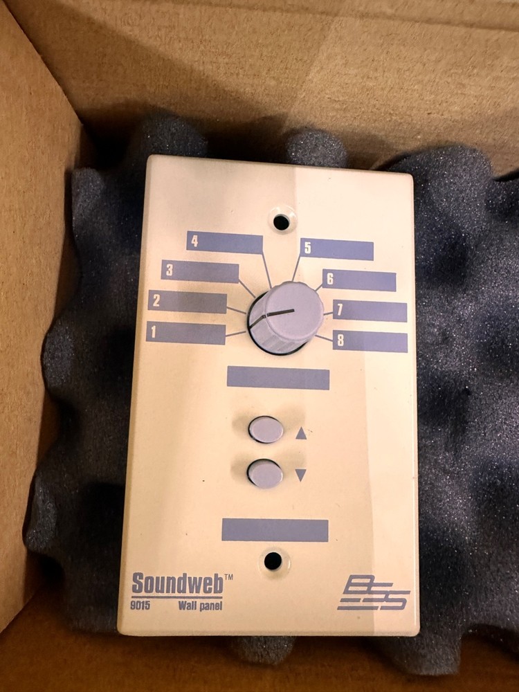 BSS Soundweb 9015 Wall Panel, 8 Position Source/Preset Selector NEW IN BOX