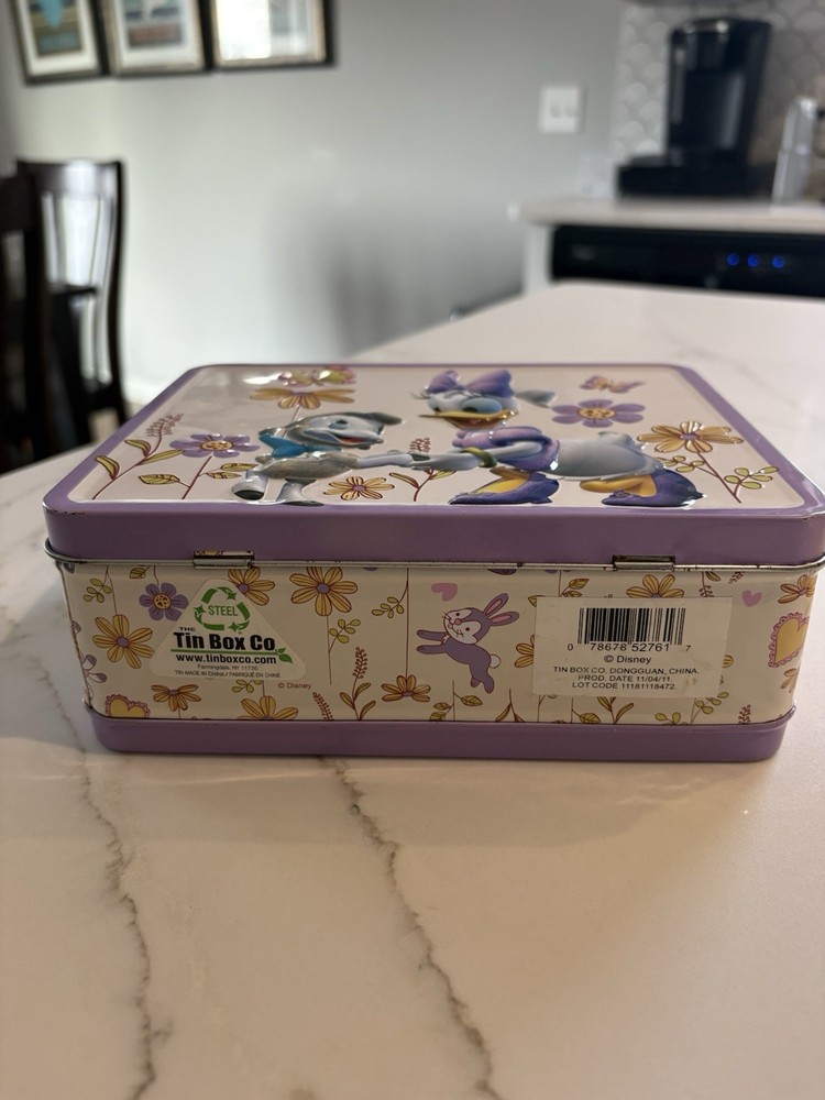 Daisy Duck Tin Lunch Box