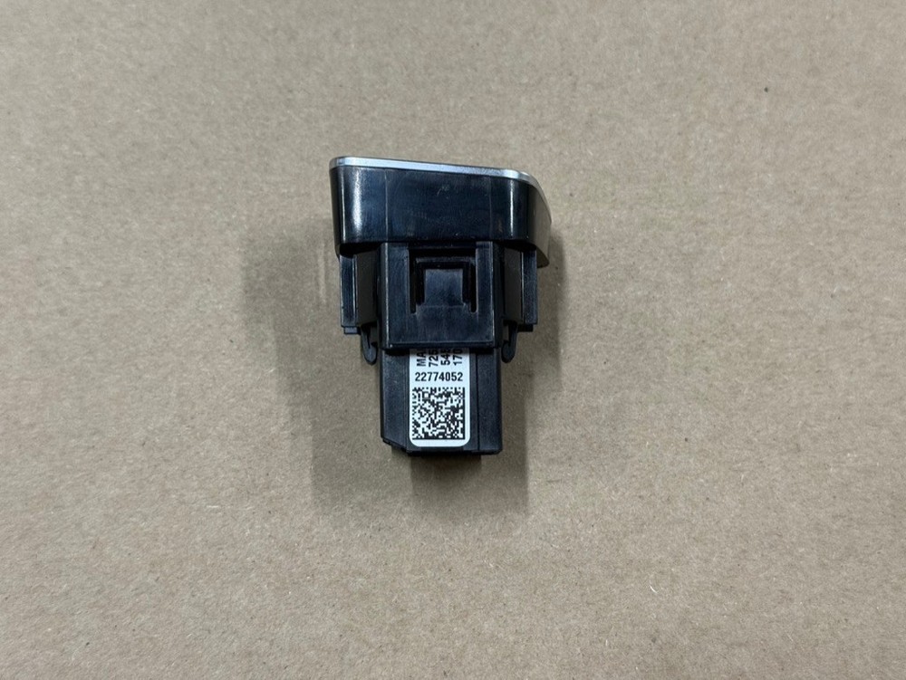 2016-2023 Chevrolet Camaro Push Start Button - OEM