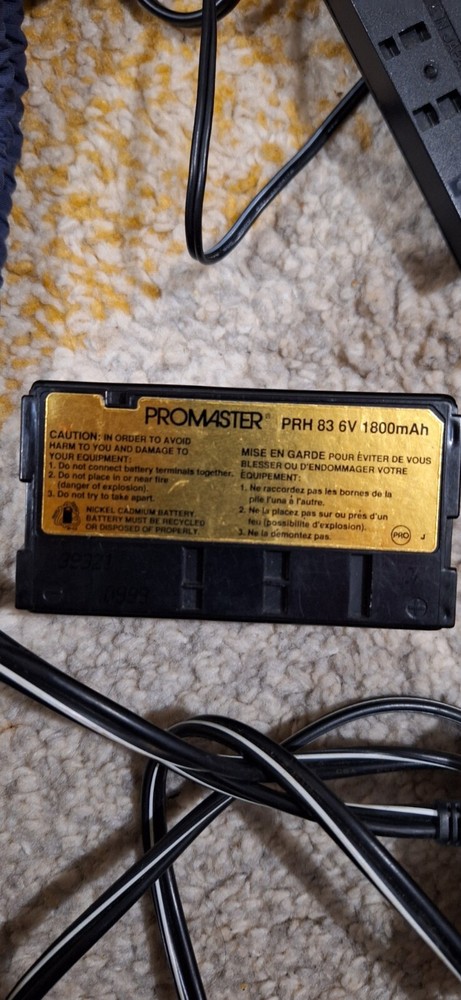 Hitachi VM e58A video camera Read Please