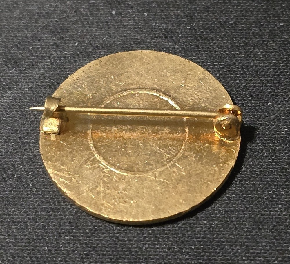 WW1 Type 1 Gilt Quartermaster Collar Disk - Pinback