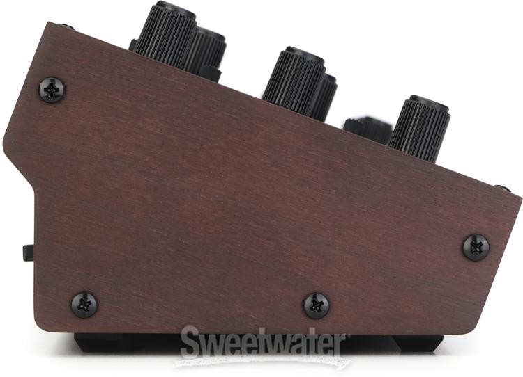 Behringer PRO-1 Tabletop Synthesizer