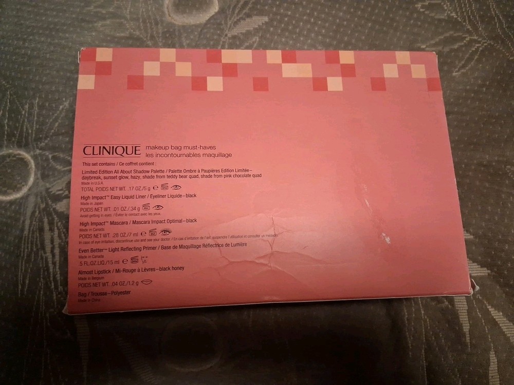 Makeup Bag Must Haves Gift Set