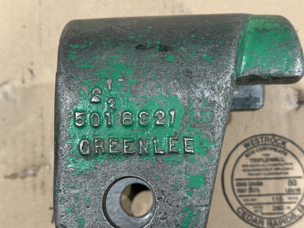 Greenlee 5018921 2 1/2" Saddle