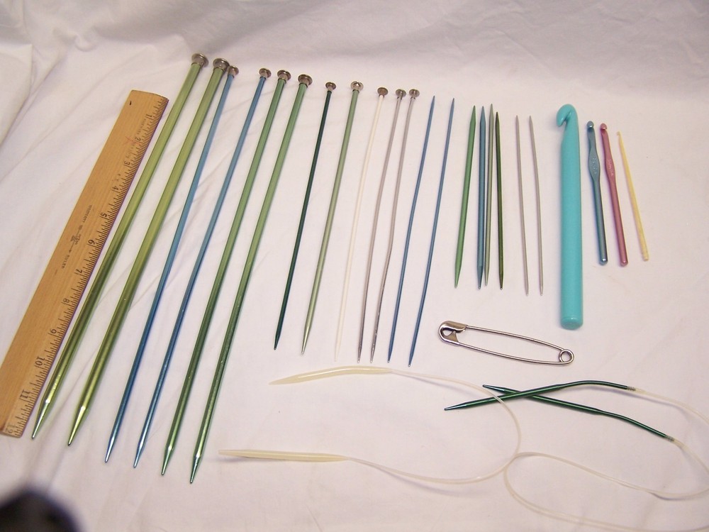Knitting Needles & Crochet Hooks in Nice, Cloth, Zippered Case!