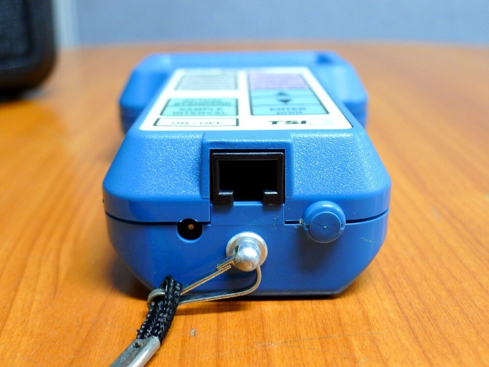 TSI 8705-M-GB DP-CALC MICRO MANOMETER