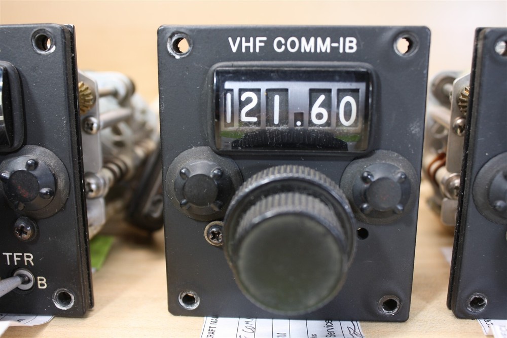 Lot of (4) Unknown NAV COMM Control Heads (Gables?)