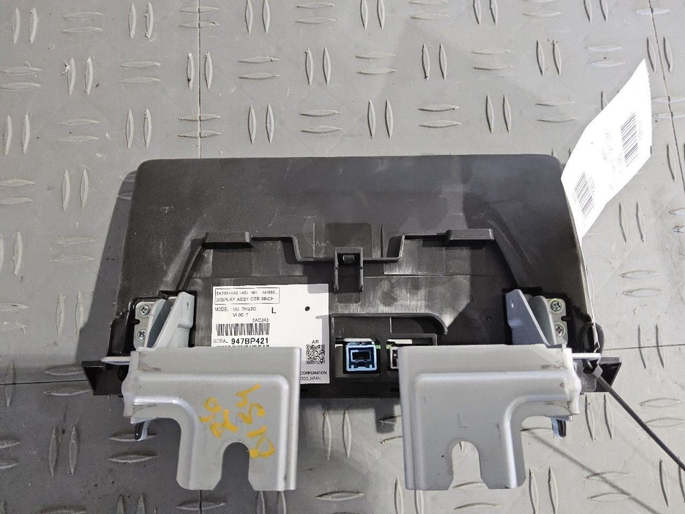 2023-2025 Honda CR-V Dash Mounted 9" Display Screen