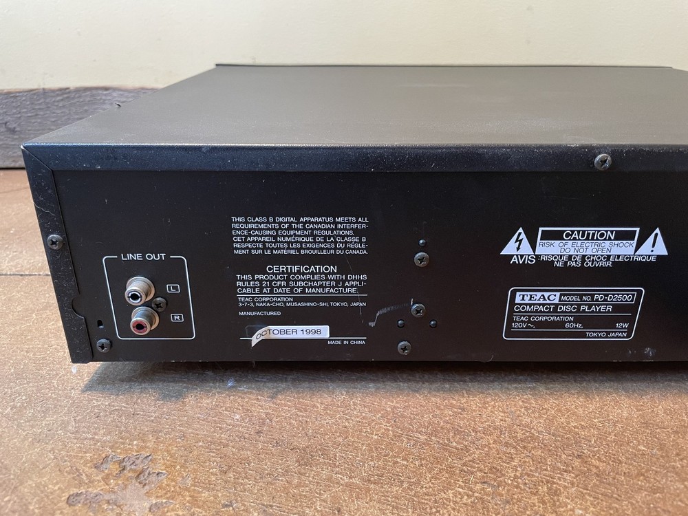TEAC PD-D2500 5 Disc CD Carousel Changer Player No Remote - 1998 - Works!