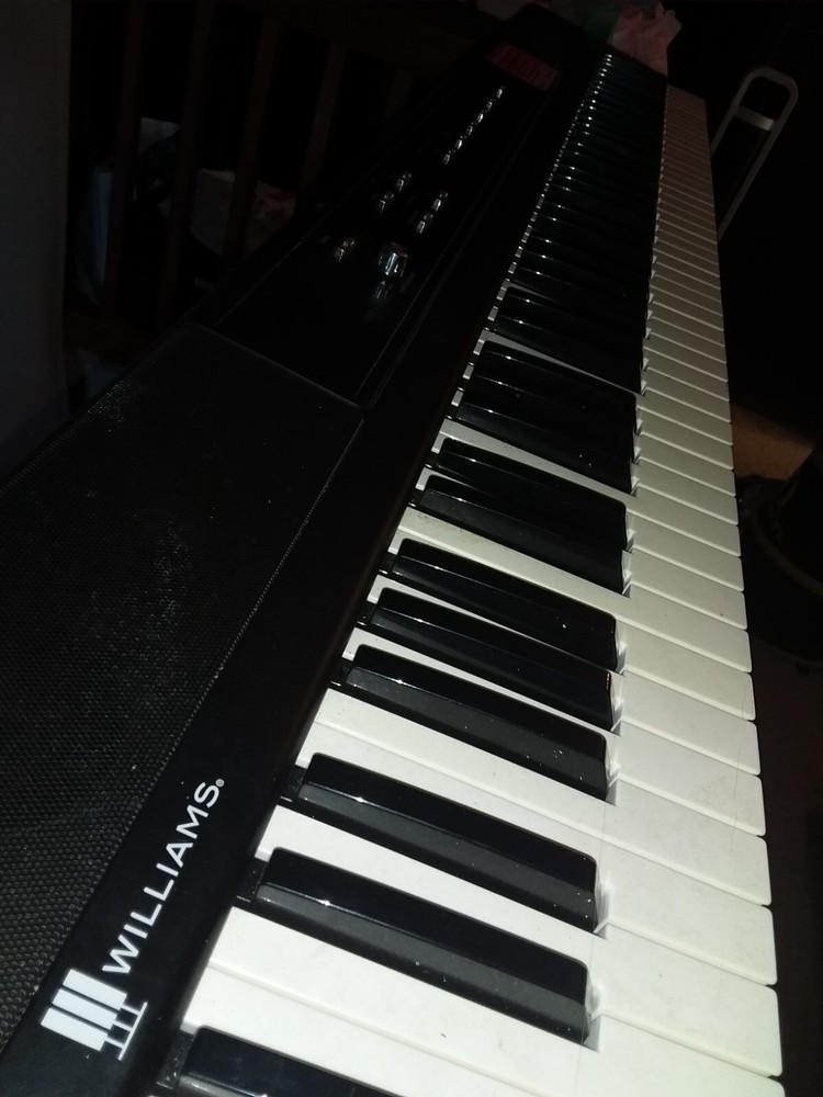 Williams Legato 88-Key Digital Piano