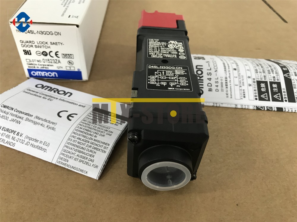 1PCS NEW BRAND OMRON safety door switch D4SL-N3GDG-DN