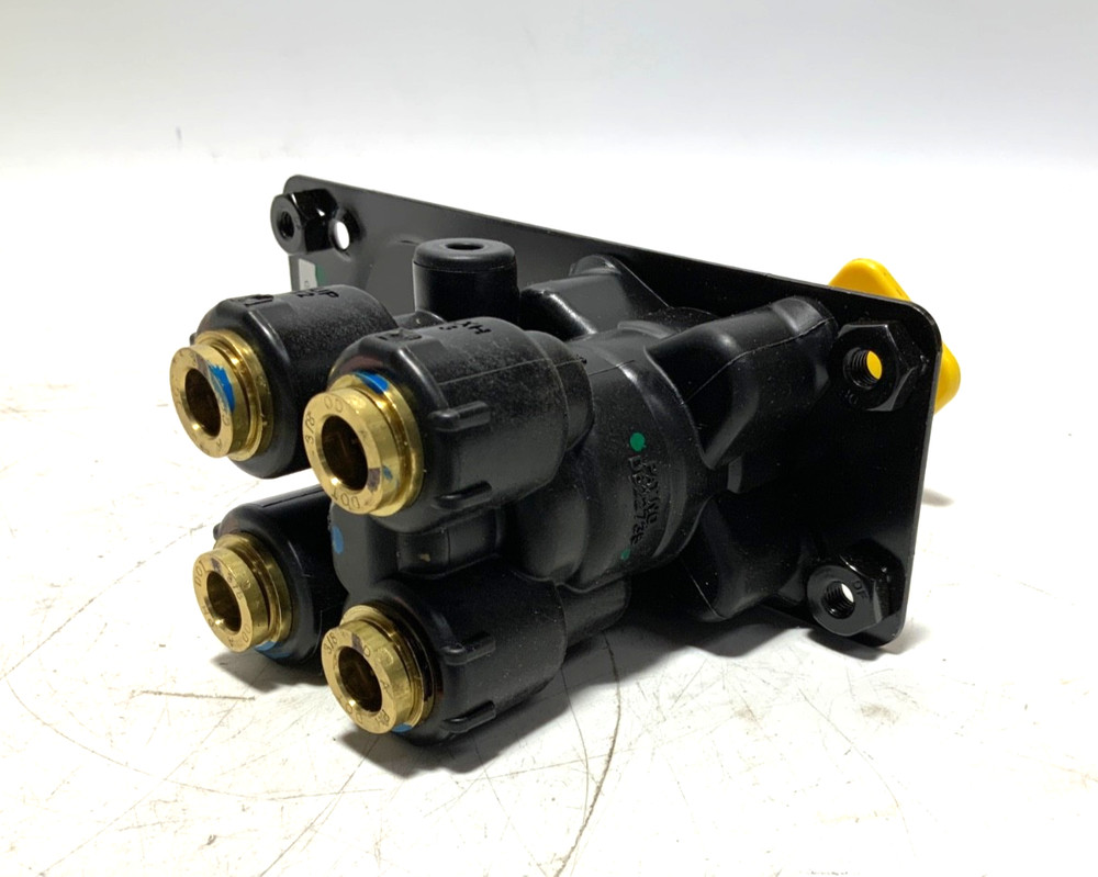 NEW BENDIX 800620 PARKING BRAKE VALVE DASH