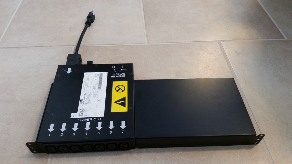 IBM Server Power Distribution Model API0PD01