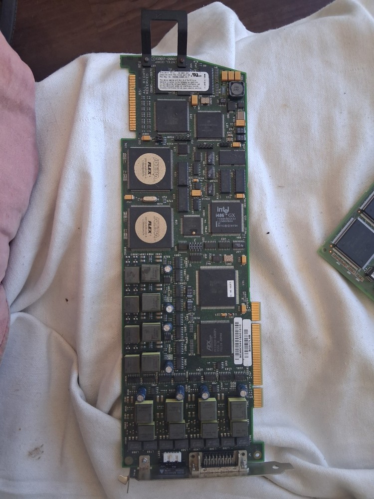 Dialogic D82JCT-U PBX PCI Integration Board