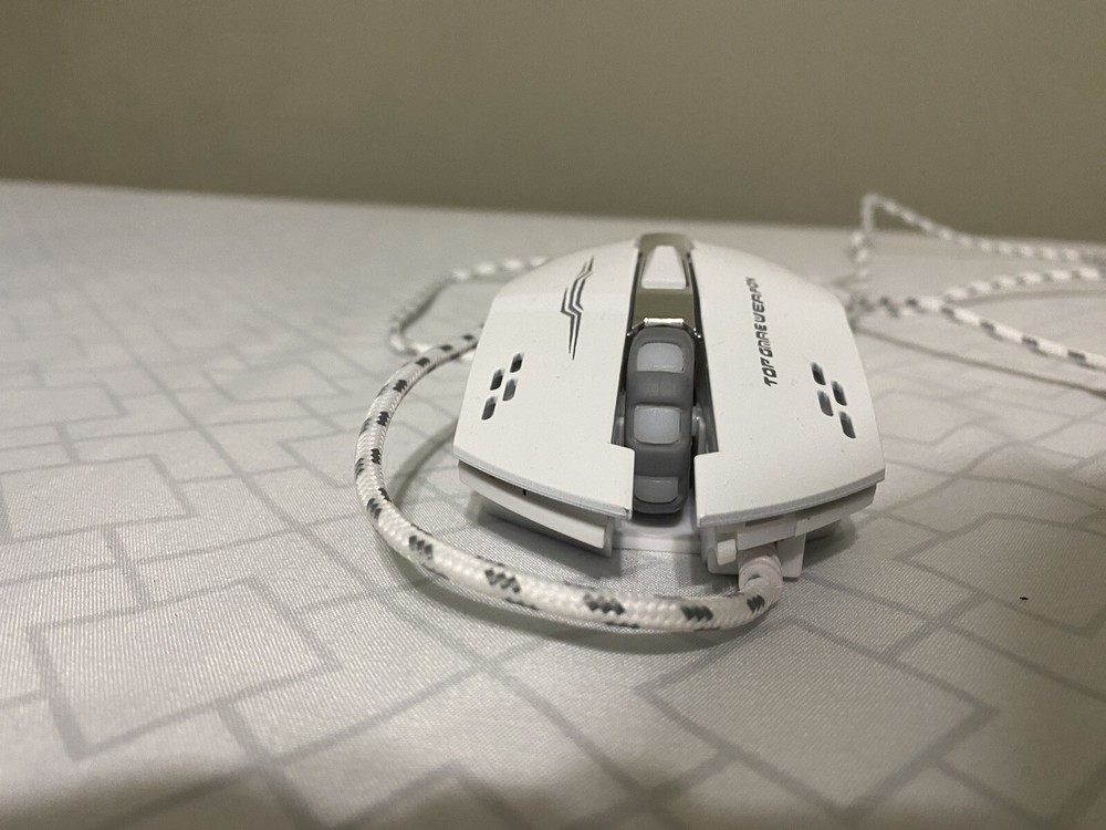 Limited edition white gaming weapon mouse￼
