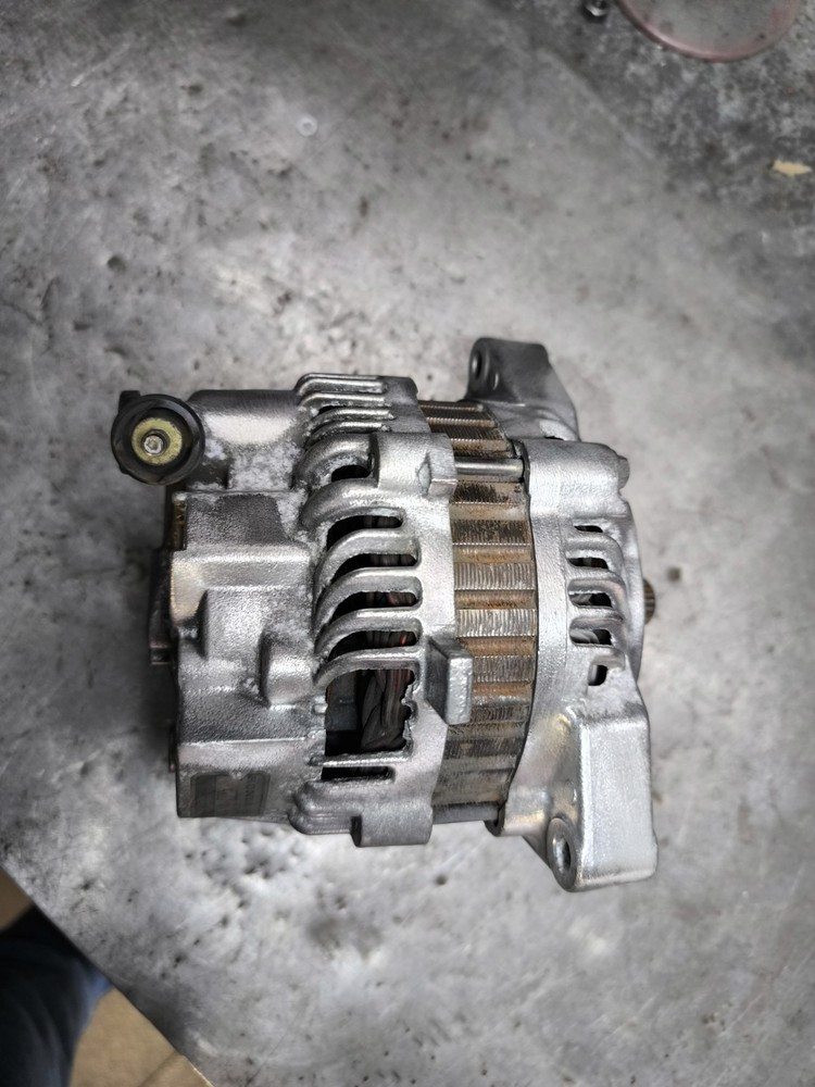 HONDA GOLDWING GL 1800 ORIGINAL COMPLETE ALTERNATOR
