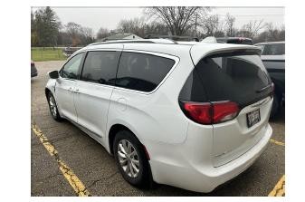 Used Floor Jack fits: 2019 Chrysler Pacifica Grade A