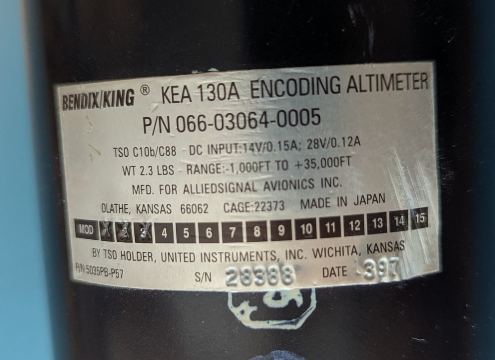 BENDIX/KING KEA 130A ENCODING ALTIMETER P/N 066-03064-0005