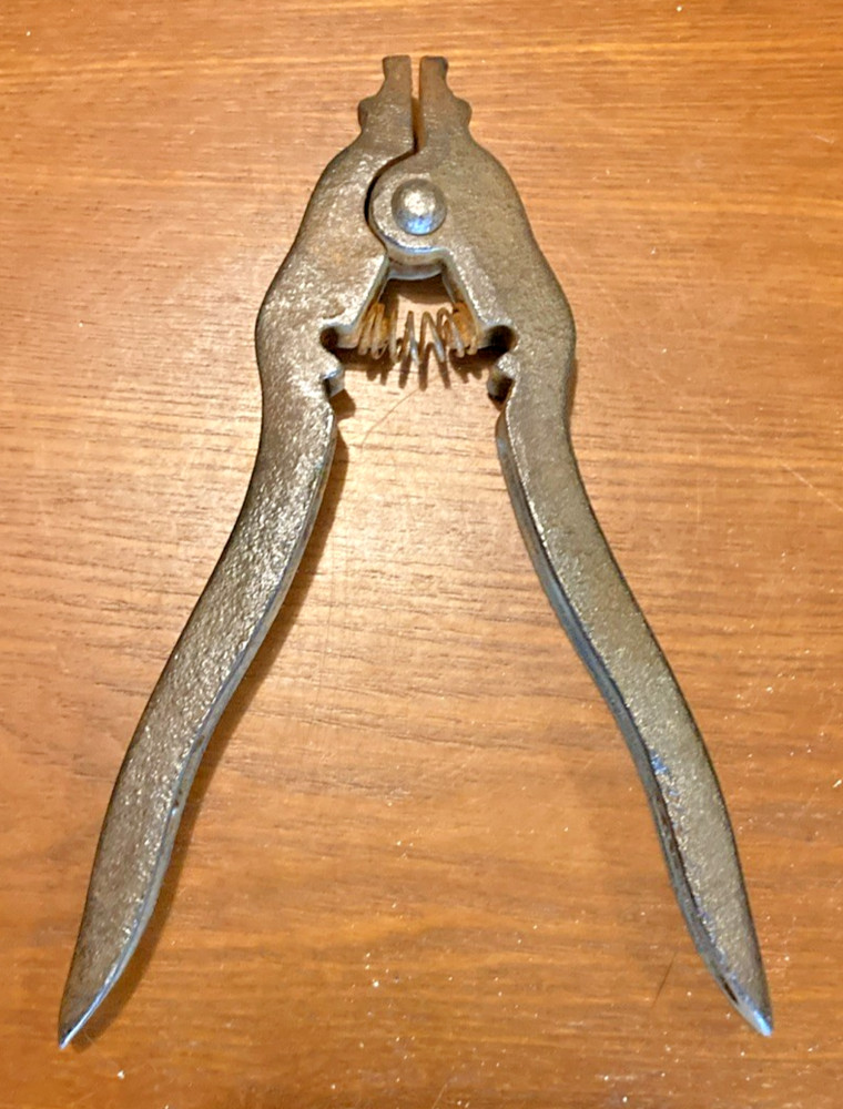 Vintage Chain Pliers Taiwan