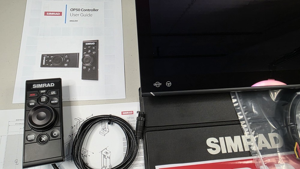 Simrad NSO16 evo3 + OP50 Remote Controller 16” MFD Chartplotter – Complete Set.