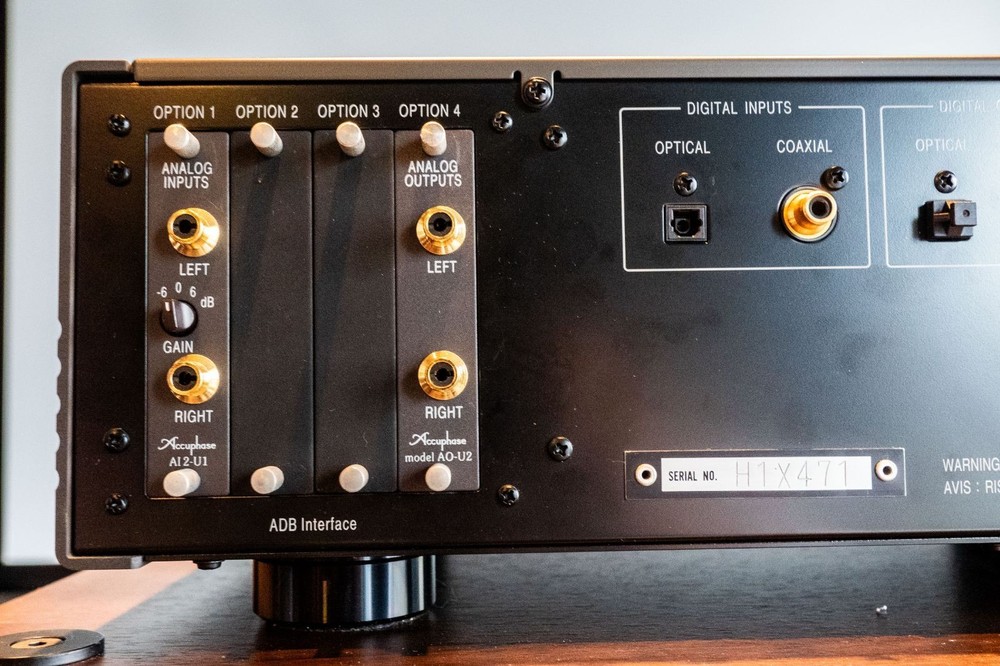 Accuphase DG-28 DIGITAL VOICING EQUALIZERDIGITAL