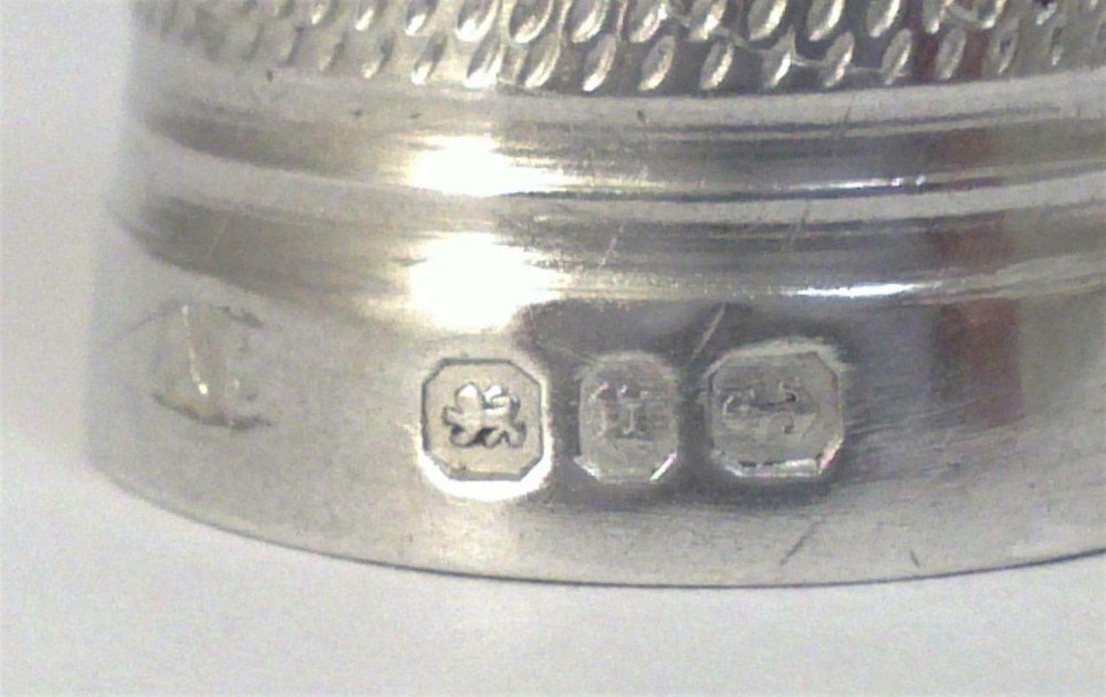 Victorian hallmarked Sterling Silver Thimble – 1887