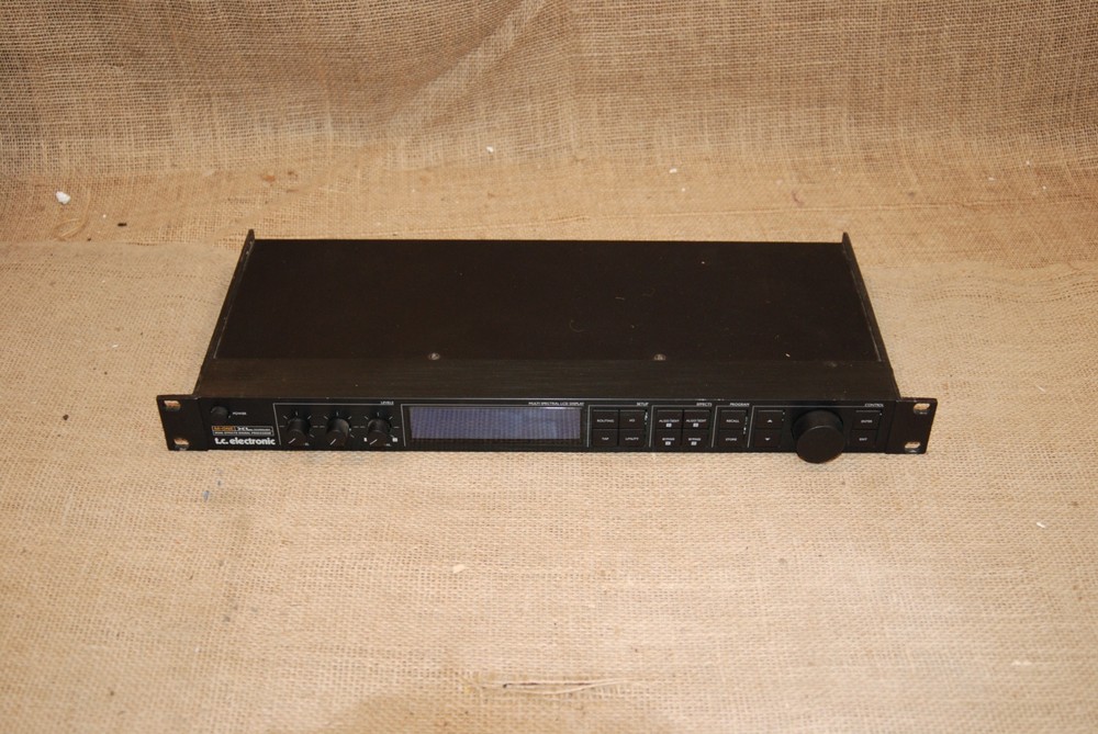 TC Electronic M-ONE XL Dual-Engine Effects Processor