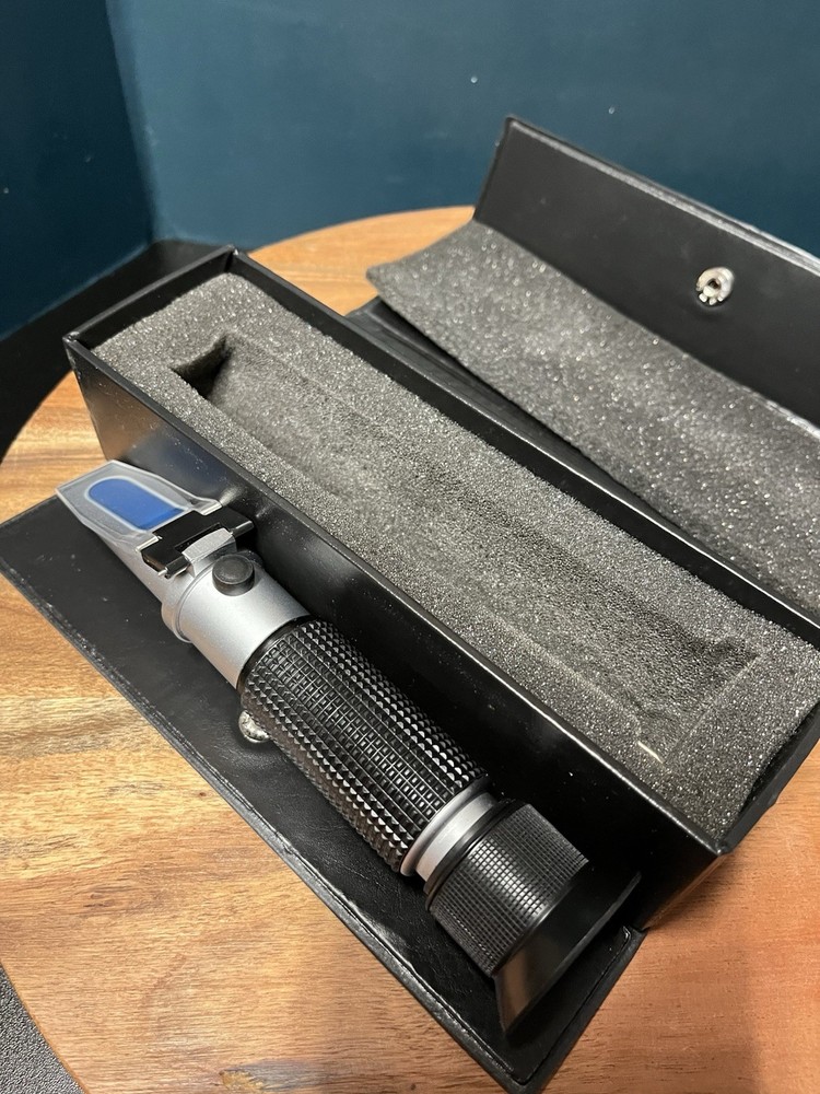 ATC Portable Refractometer With Case