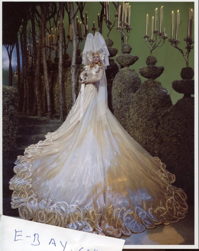 GINGER ROGERS   8X10 PHOTO B1954
