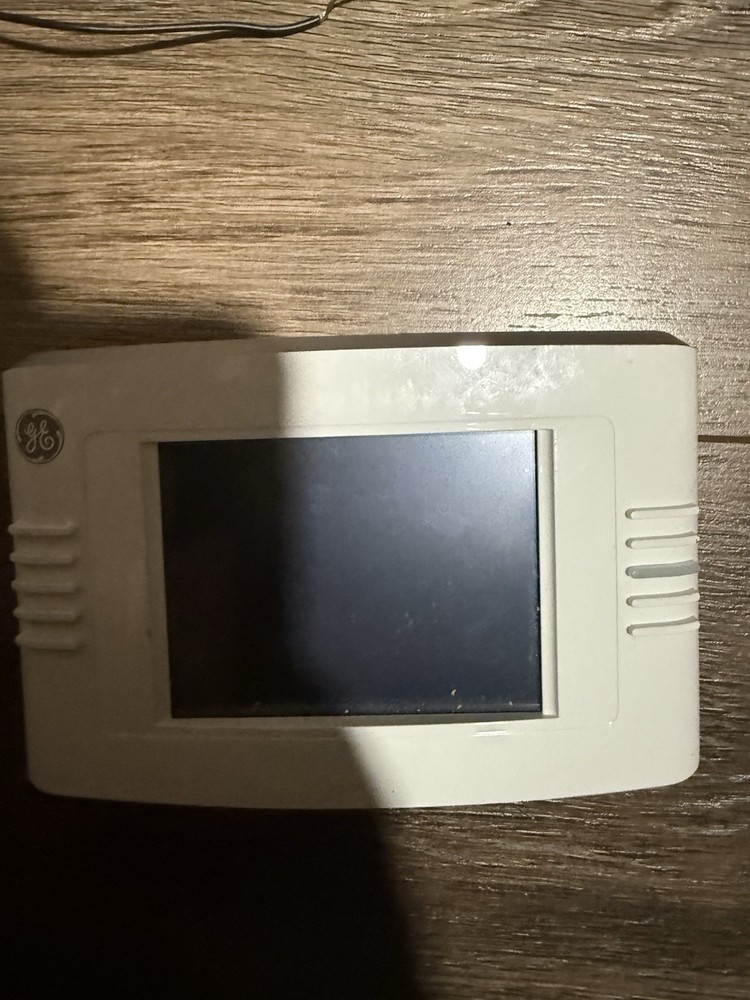 GE Interlogix 60-924-RF-TS Simon XT 2-Way Talking Touch Screen