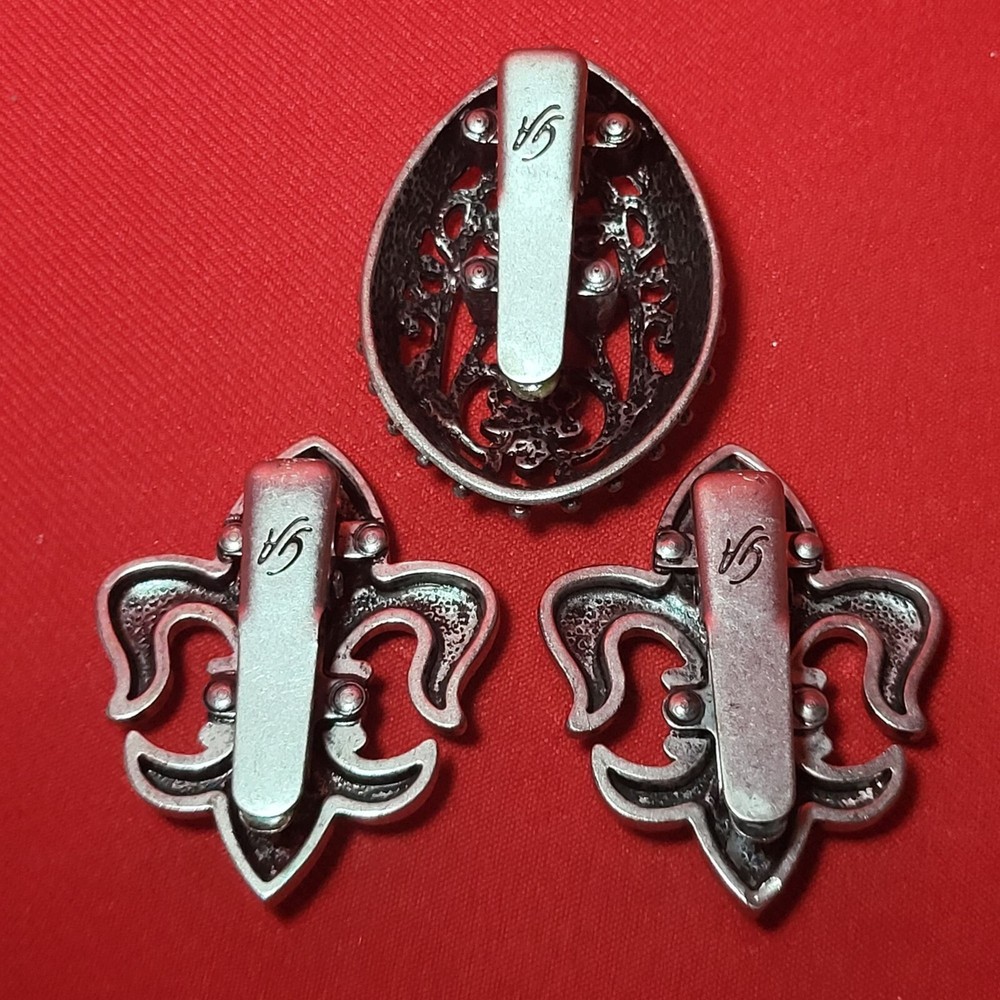 Grace Adele Clip On Set of 3