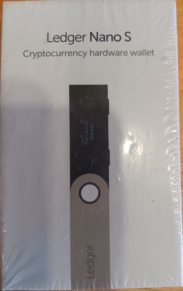 Ledger Nano S - Cryptocurrency Hardware Wallet - Bitcoin