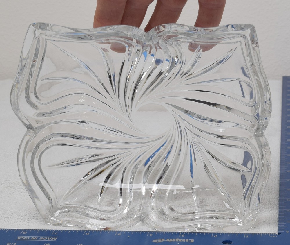 Spring Flair Small Rectangular Bowl Dish by Mikasa, Scalloped Cut 8"