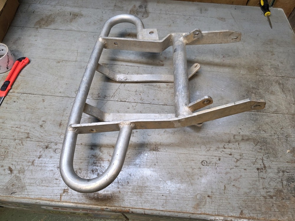 AC racing six pack rack