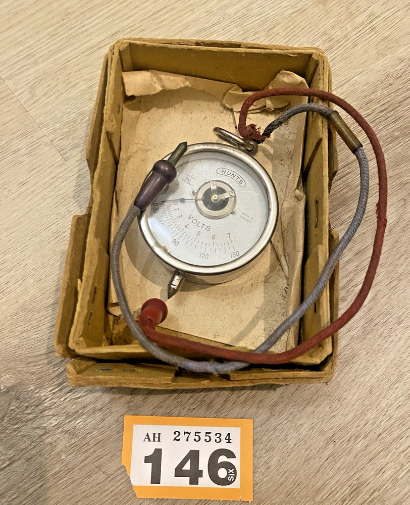 Vintage Hunt’s Pocket Volt Meter