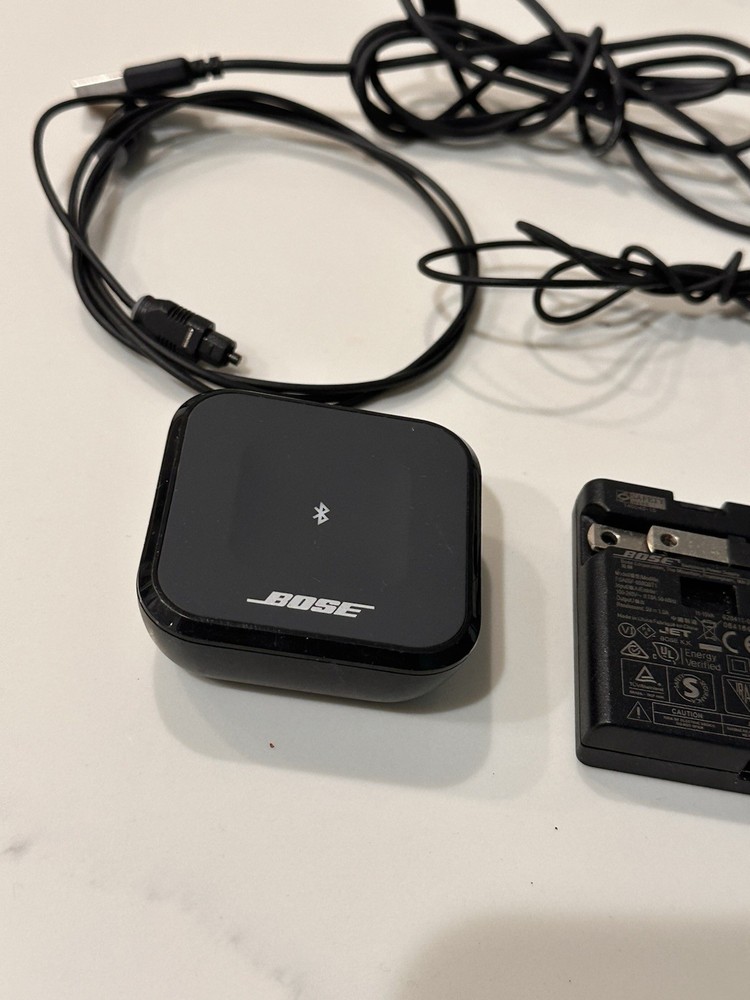 Bose Wireless Bluetooth Audio Adapter, Cables