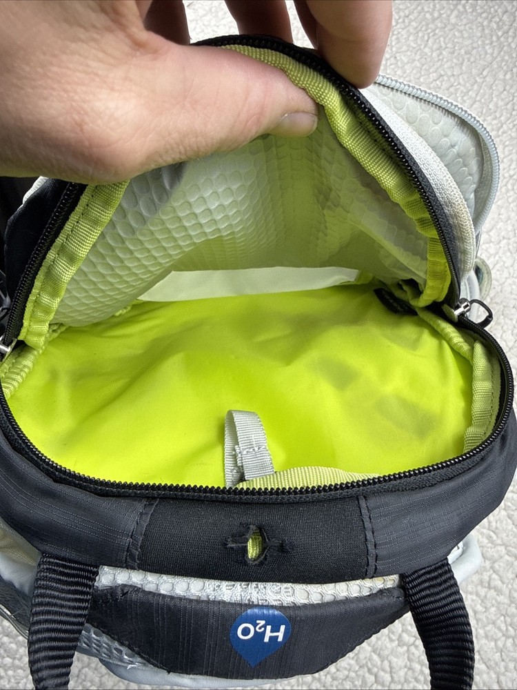 Osprey Rev 1.5 hydration pack in Grey Without Bladder