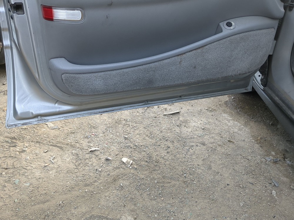2000-2005 Buick Lesabre Driver Front Door Oem E0I4S