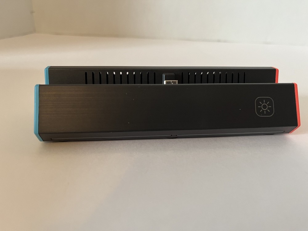 Nintendo Switch Lot of 4 items Switch Dock, Controller Case & Accessories